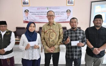 LAUNCHING: Wali Kota Sukabumi, Ayep Zaki saat menghadiri Launching Kampung Wakaf di Yayasan Lentera Qolbu, Kelurahan Sindangsari, Kecamatan Lembursitu,