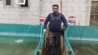 UMMI Dorong Transformasi Pemancing Sungai Sukabumi ke Budidaya Ikan Berbasis Teknologi Sederhana
