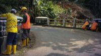 Empat Jembatan di Warungkiara Dipelihara, Pemerintah Pastikan Keamanan dan Kenyamanan Warga