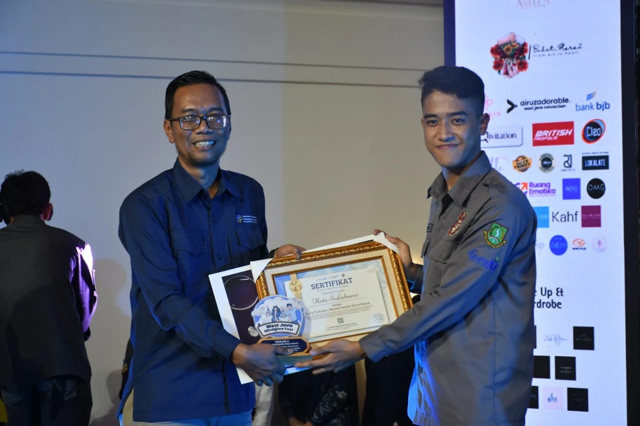 Duta Generasi Berencana (GenRe) Kota Sukabumi kembali menorehkan prestasi membanggakan dalam ajang Grand Final Apresiasi Duta GenRe dan Jambore Ajang Kreativitas (ADUJAK) Jawa Barat 2025
