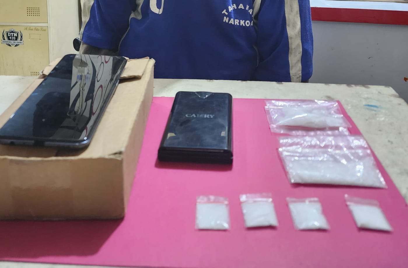 DIAMANKAN: Sejumlah barangbukti yang berhasil diamankan jajaran Satnarkoba Polres Sukabumu Kota, belum lama ini.