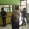 DITINJAU : Founder Sehati, Andri Kurniawan bersama jajaranya, saat meninjau lokasi sekolah rusak di SDN Gunungbatu, Kampung Gunungbatu, RT 02/RW 04, Desa sekaligus Kecamatan Kebonpedes, Kabupaten Sukabumi.