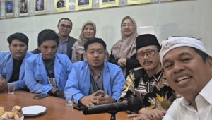 Pasca Insiden Gas Air Mata Masuk Area Kampus, KDM Datangi Unisba dan Akan Fasilitasi Dialog