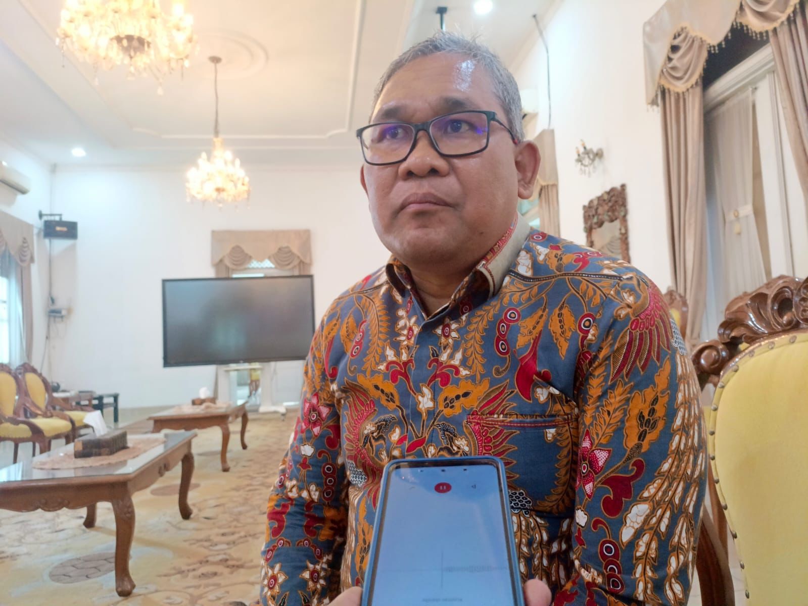 Kepala Kesbangpol Sukabumi, Try Romadhono,