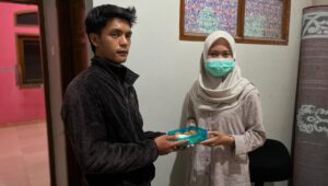 Ceroboh! Hansaplas dalam Tahu MBG Siswa SD  Nyaris Tertelan