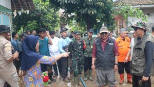 Bupati Sukabumi Tuding Tambang Ilegal Pemicu Banjir Bandang Cisolok