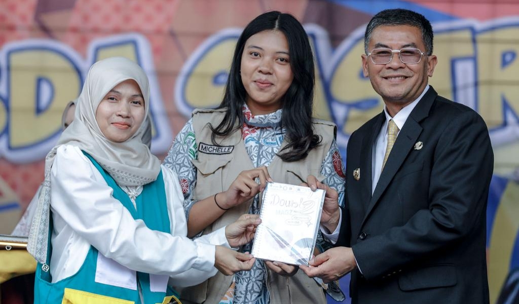 Wakil Gubernur Jabar, Erwan Setiawan, hadiri pekan apresiasi sastra vol 10. (foto: Ist/Disdik Jabar)