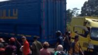 Detik-detik Truk Trailer Rem Blong, Tabrak 6 Kendaraan, Jalan Pamuruyan Sukabumi Macet Total 