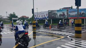 Pahami Arti Warna Rambu Lalu Lintas, Kunci Awal Keselamatan Berkendara