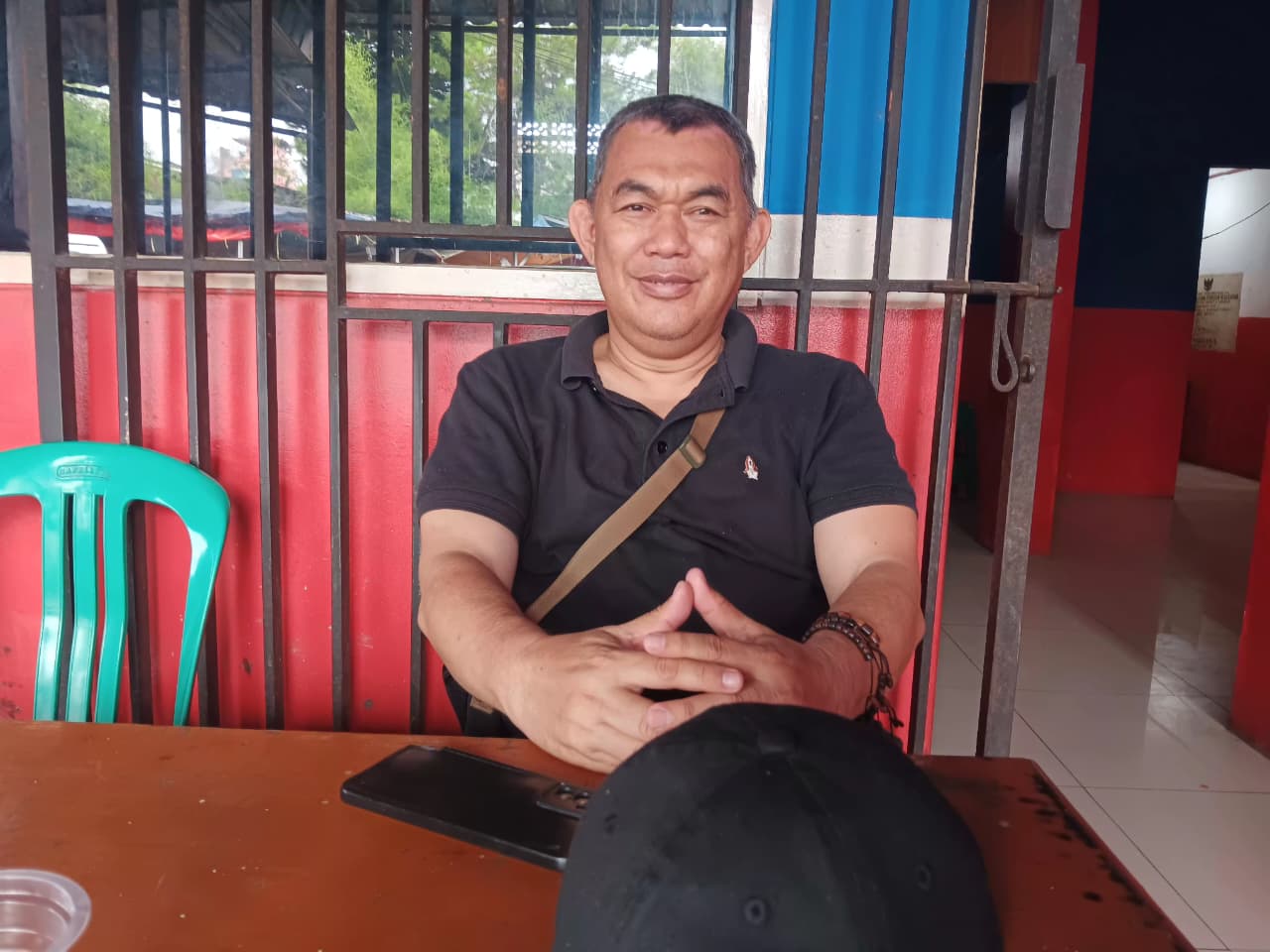 Kabid Damkar dan Penyelamatan Dinas Satpol PP dan Damkar Kota Sukabumi, Ujang Rustiandi saat diwawancara Radar Sukabumi, Selasa (30/9).