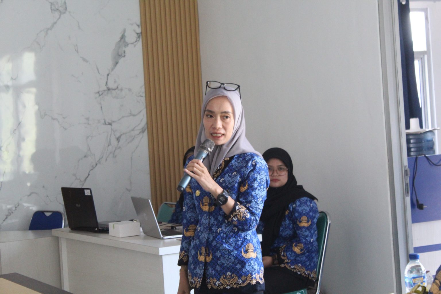 SOSIALISASI: Puskesmas Cikundul, Kecamatan Lembursitu, menghadirkan program pemeriksaan kesehatan gratis untuk masyarakat, Jumat (3/10).
