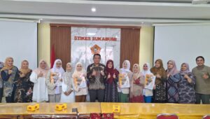 Empat Mahasiswa Berprestasi STIKes Sukabumi Raih Beasiswa Akademik Semester Ini