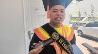 Air Mata di Balik Toga: Diko dan Perjalanan Menyatukan Keluarga