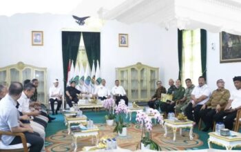 Suasana saat jajaran Pemkab Sukabumi pada Rapat Koordinasi Pelaksanaan Karya Bhakti TNI yang digelar di Bale Sri Baduga, Kabupaten Purwakarta, belum lama ini.