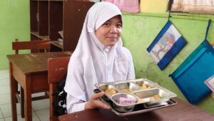 Nasi Ungu Jadi Favorit Anak, Dapur Gizi Cisarua Buktikan Inovasi Bisa Sehat dan Seru