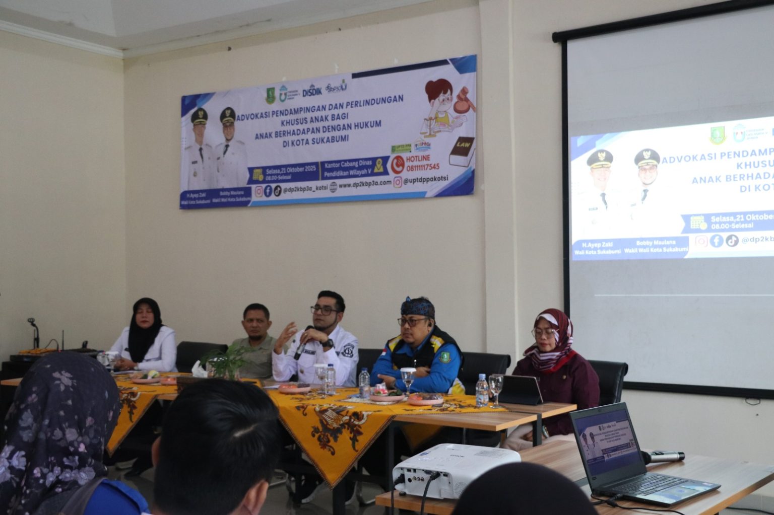 ADVOKASI: DP2KBP3A bekerja sama dengan KCD Wilayah V Provinsi Jawa Barat menggelar advokasi pendampingan dan perlindungan anak berhadapan dengan hukum di Aula Kantor KCD, Selasa (21/10).