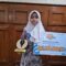 FOTO: dok/radarsukabumi BERPRESTASI : Siswi SDIT Adzkia 3 Aqila Nadhifa Qolbina raih juara 3 Lomba Maca Jeung Nulis Aksara Sunda di FTBI Jawa Barat.