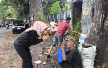 Peduli Sesama, Satreskrim Polresta Sukabumi Bagikan Bantuan Rutin