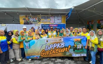KOMPAK : Kepala DPPKB Kabupaten Sukabumi, Eka Nandang bersama jajarannya, saat mendampingi Bupati Sukabumi, pada Touring Ngabumi Session 4.