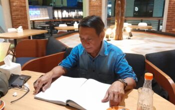 Mantan Sekretaris Daerah Kabupaten Sukabumi, Deden Achadiyat, menyatakan tekadnya untuk terus memperjuangkan hak atas dua bidang tanah yang diklaim sebagai miliknya di kawasan Gedebage, Kota Bandung