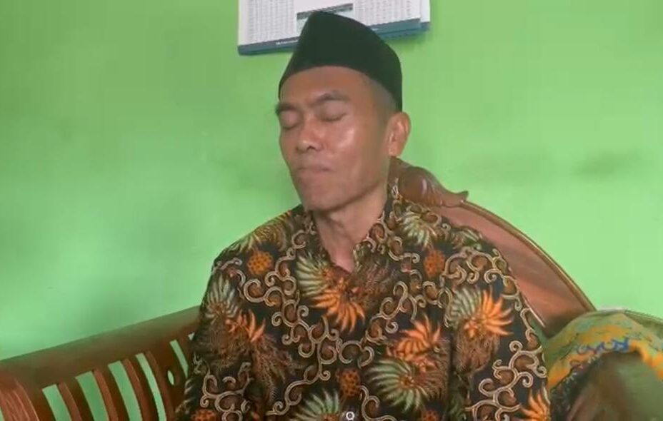Kepala MTsN tempat korban menimba ilmu, Wawan Setiawan, saat diwawancarai sejumlah media.