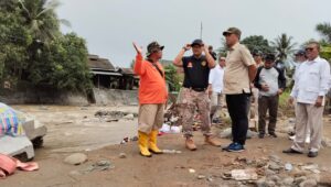 Wakil Ketua DPRD Sukabumi Desak Pemkab Tangani Segera Tanggul Jebol di Cisolok