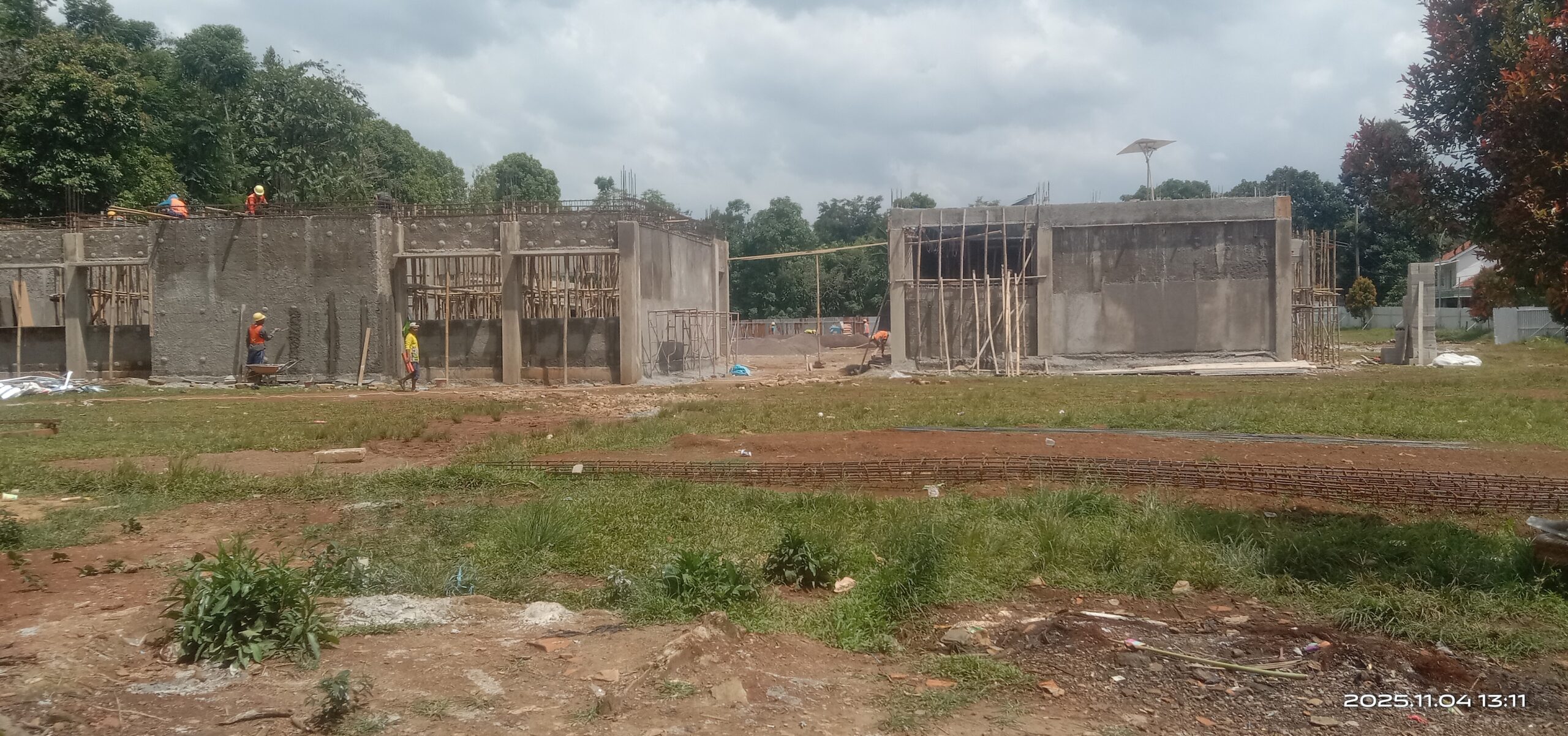 Pembangunan USB SMA Negeri 1 Pondoksalam, Purwakarta. (foto: ron's/ Radar Sukabumi)