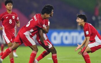 Timnas Indonesia U-17 mencatat sejarah baru dalam dunia sepak bola nasional setelah menaklukkan Honduras dengan skor 2-1 pada laga terakhir Grup H Piala Dunia U-17 2025 di Doha, Qatar, Senin (10/11)