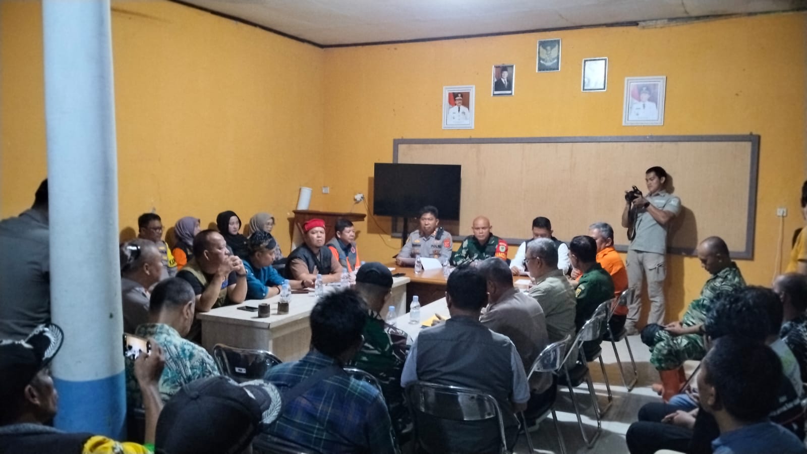 Pemerintah Kabupaten Sukabumi resmi mencabut status tanggap darurat bencana di wilayah Kecamatan Cisolok dan Cikakak, menyusul evaluasi penanganan banjir bandang dan longsor yang melanda dua kecamatan tersebut.