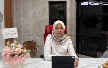 Kepala BPKPD Kota Sukabumi, Galih Marelia Anggraeni saat diwawancara di ruang kerjanya, Selasa (4/11).