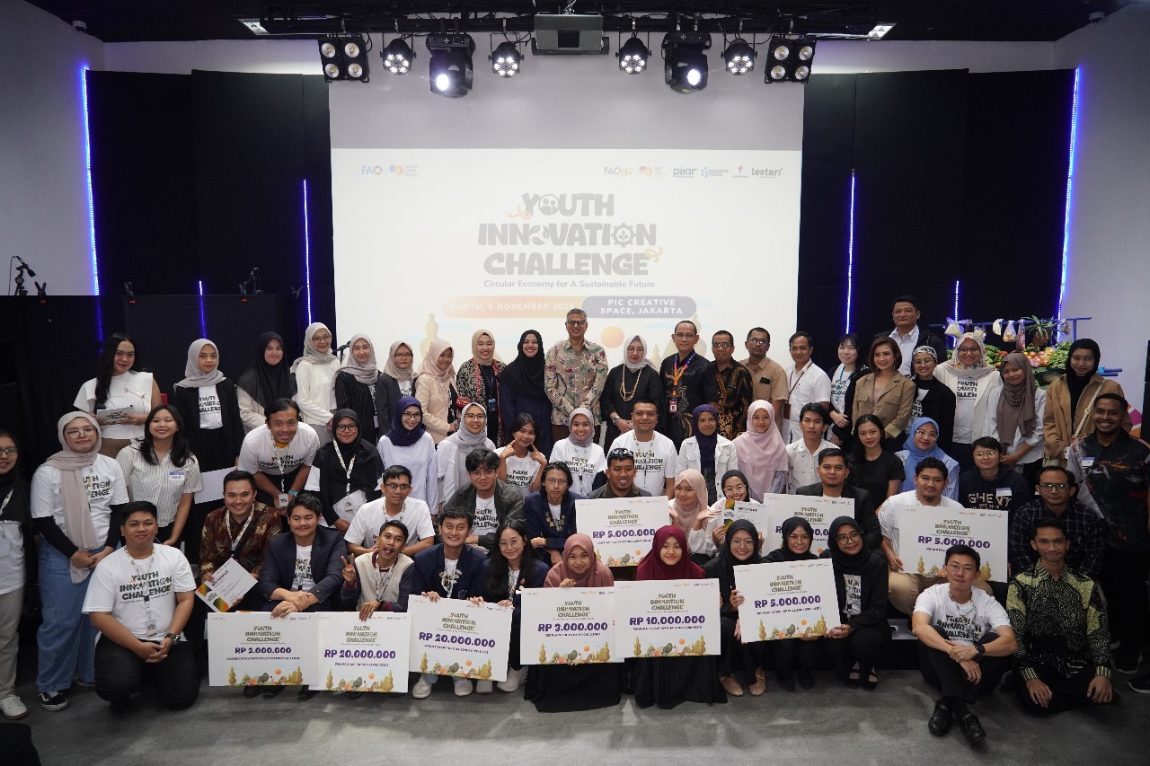 Inovator muda dari seluruh Indonesia berkumpul di Youth Innovation Challenge 2025 untuk mempresentasikan inovasi berdampak untuk mempercepat transformasi sistem agripangan nasional pada Sabtu (08/11) di Jakarta.