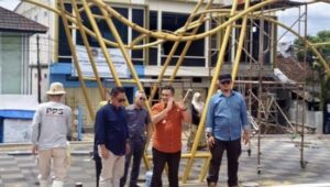 Kadis Perkim Kabupaten Sukabumi Tinjau Persiapan Peresmian Alun-Alun Pertama Jampangtengah
