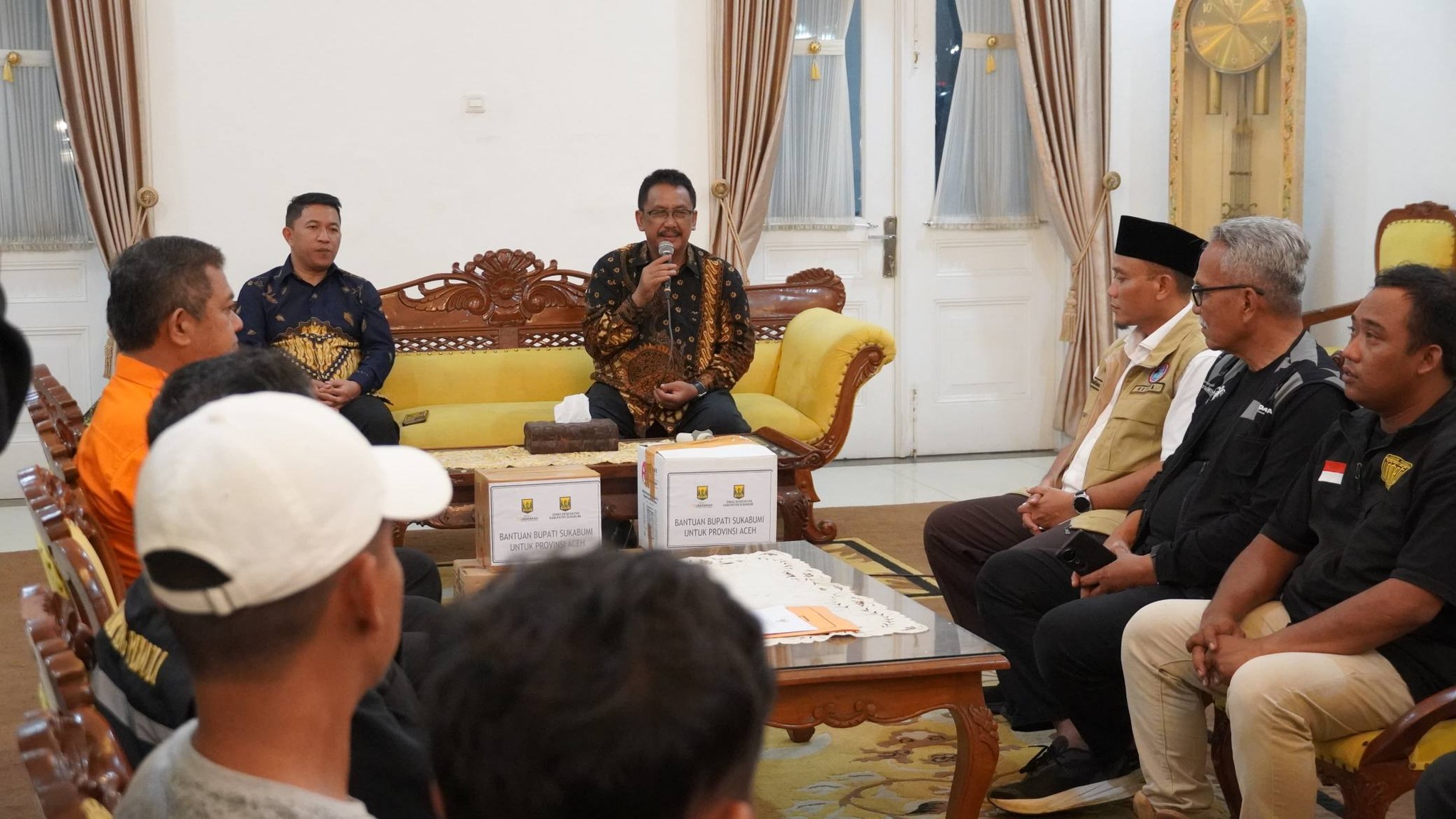 Pemerintah Kabupaten Sukabumi menyalurkan bantuan kemanusiaan bagi korban bencana di Aceh