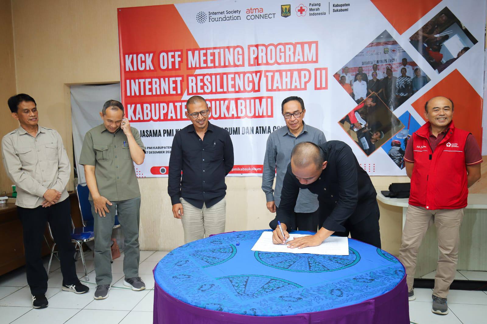 Palang Merah Indonesia (PMI) Kabupaten Sukabumi kembali menggulirkan program ketahanan internet berbasis komunitas untuk penanggulangan bencana.