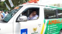 BAZNAS RI Serahkan Bantuan Mobil Ambulans untuk Kabupaten Sukabumi