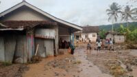 Update Banjir dan Longsor Terjang Sukabumi, Jembatan Putus dan Puluhan Rumah Rusak