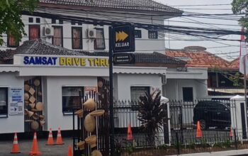 Kantor Samsat Drive Thru di Jalan RE Martadinata, Purwakarta. (foto: Ist/Kubil)