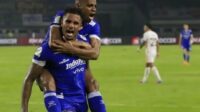 Sundulan Ramon Tanque Antar Persib Unggul Sementara 1-0 atas Bangkok United