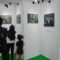 PAMERAN: Pengunjung saat menikmati pameran Konservasi Spesies Penting Jawa&ndash;Bali yang berlangsung pada 11&ndash;12 Desember 2025 di Halaman Parkir Mal Botani Square. (Foto: Dede/Radar Bogor)