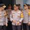 Kapolda Jawa Barat Irjen Pol Rudi Setiawan meninjau situasi arus lalu lintas di Pos Polisi Gadog, Ciawi, Kabupaten Bogor, Jawa Barat, Jumat (26/12/2025). 