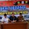 Kepala Pusat Data, Informasi dan Komunikasi Kebencanaan Badan Nasional Penanggulangan Bencana Abdul Muhari (tengah) konferensi pers update penanganan bencana banjir, longsor di Aceh, Sumut, dan Sumbar, Selasa (2/12/2025). 