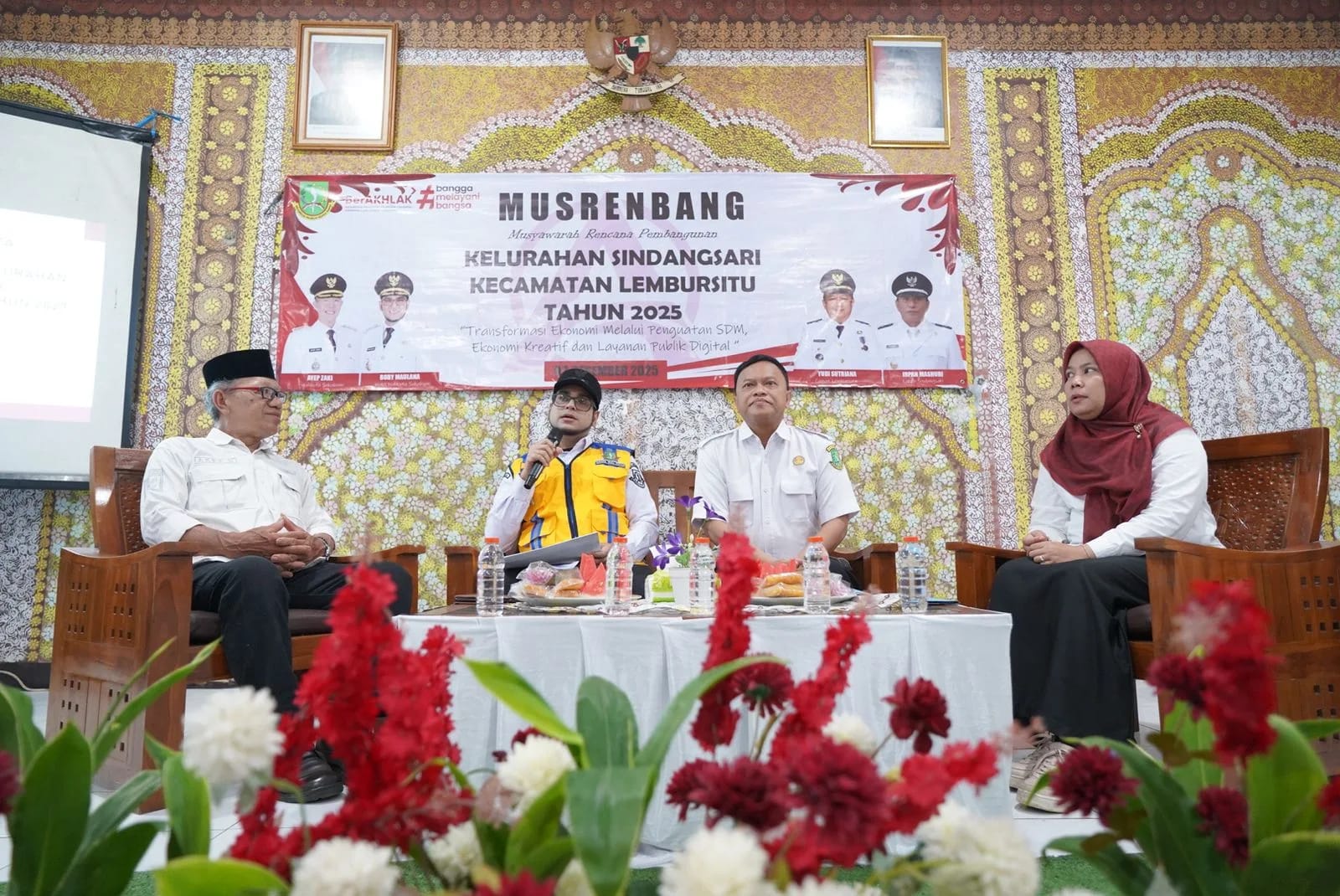 MUSRENBANG: Pemerintah Kelurahan Sindangsari, Kecamatan Lembursitu, menggelar Musrenbang untuk pembangunan 2026 mendang, Rabu (3/12).