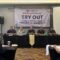 SAMBUTAN : Ketua DPC PERADI Cibadak, Ferdy Ferdian, saat memberikan sambutan pada Try Out UPA Tahun 2025 di Meeting Room Sunda Rasa Hotel Horison, Jalan Raya Siliwangi Nomor 68, Kebonjati, Kecamatan Cikole, Kota Sukabumi pada Rabu (03/11). 