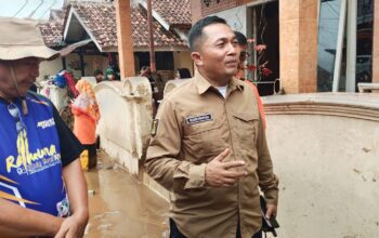 Kepala Dinas Pendidikan Kabupaten Sukabumi Deden Sumpena