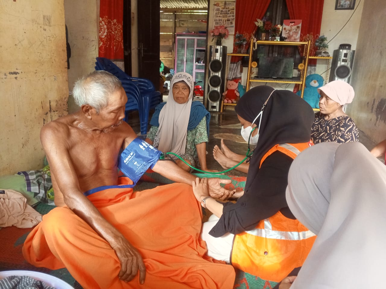 Gerakan Anak Negeri (GAN) menerjunkan tim medis ke Kecamatan Batang Toru, Tapanuli Selatan, Rabu (3/12/2025)