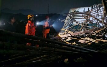 Badan Penanggulangan Bencana Daerah (BPBD) Kabupaten Sukabumi mencatat lebih dari 20 kejadian bencana tersebar di berbagai kecamatan, mulai dari longsor, banjir, pohon tumbang, hingga bangunan ambruk.