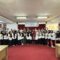 Petugas DKUKM Kabupaten Sukabumi, saat foto bersama para pelaku UMKM usai Pelatihan Teknologi Informasi yang diselenggarakan di Hotel Sukabumi Indah, Desa Sudajaya Girang, Kecamatan/Kabupaten Sukabumi, belum lama ini.