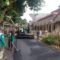 DIPERBAIKI : Suasana ruas Jalan Sinagar–Wangun di Kecamatan Nagrak, Kabupaten Sukabumi, saat tengah diperbaiki pada Selasa (09/12).