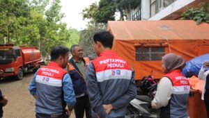 Pertamina Patra Niaga Regional JBB Salurkan Bantuan Logistik Untuk Kabupaten Bandung dan Bandung Barat
