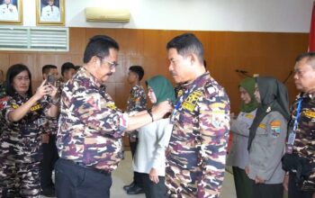 Rakercab KB FKPPI Kabupaten Sukabumi di Aula PKK Gedung Negara Pendopo Sukabumi, tepatnya di ruas Jalan Raya Ahmad Yani, Kecamatan Warudoyong, Kota Sukabumi pada Minggu (21/12/2025).